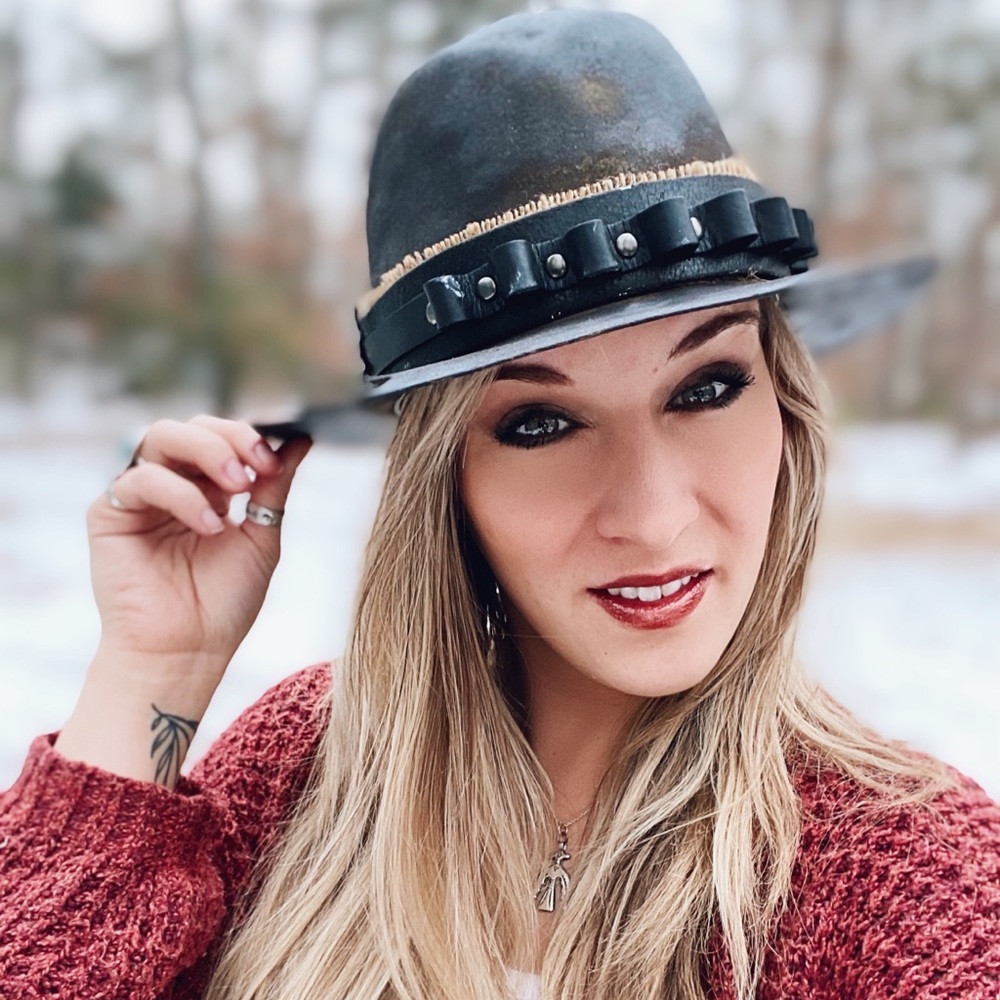 Unique Vintage Stetson Distressed Bowler hat